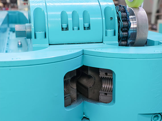 Single wall corrugated pipe machine
